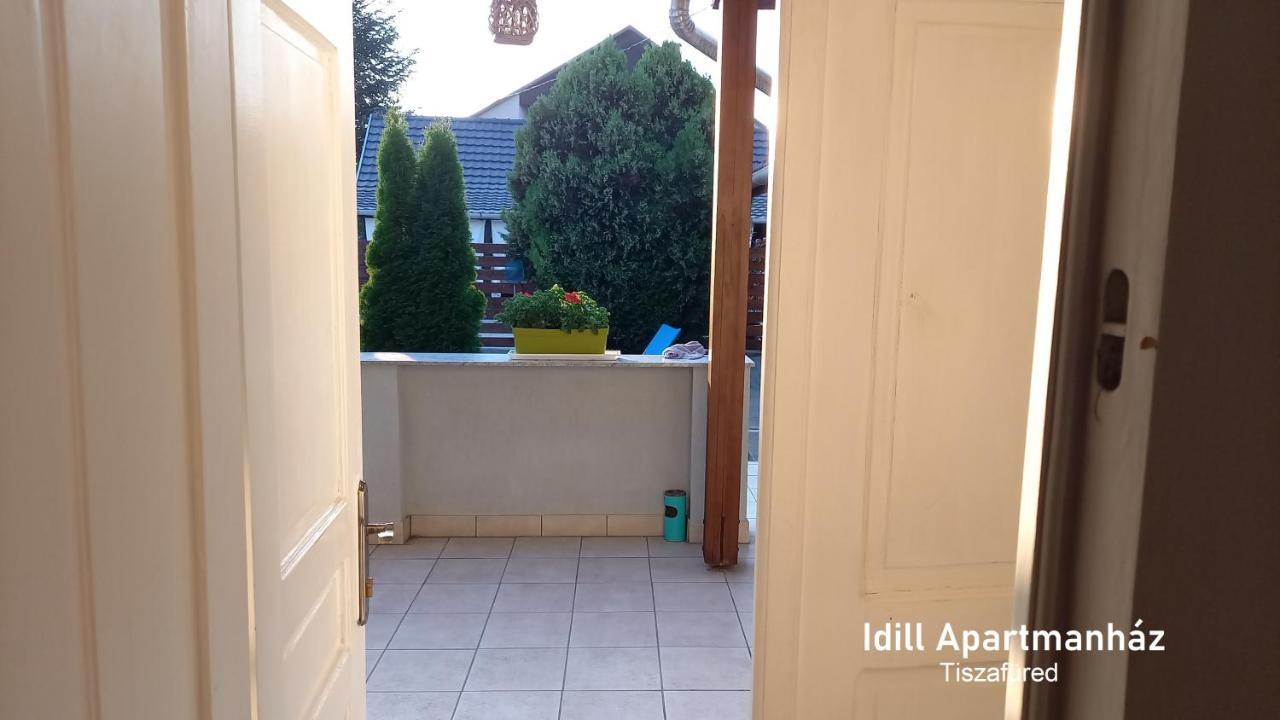 Idill Apartmanhaz B&B Tiszafüred Buitenkant foto