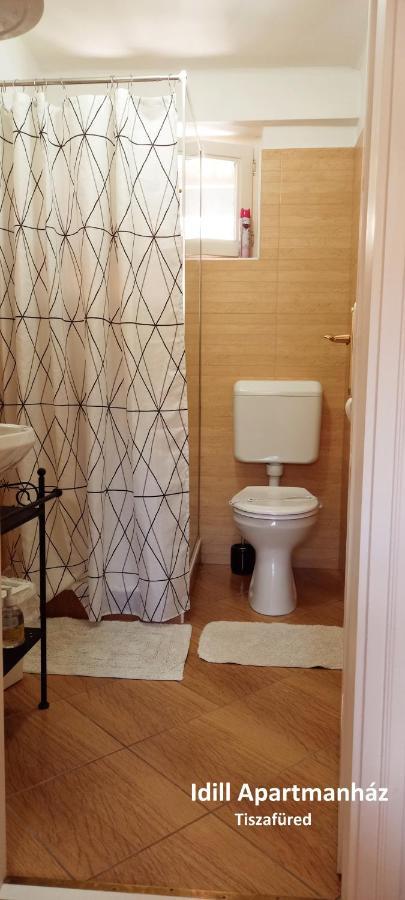 Idill Apartmanhaz B&B Tiszafüred Buitenkant foto