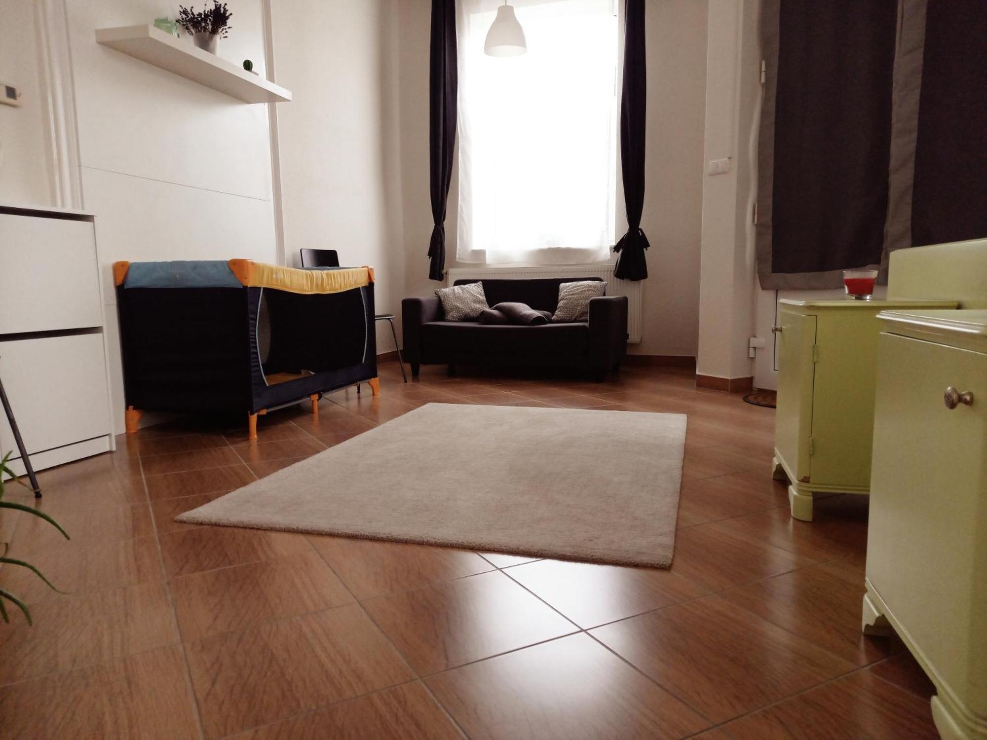 Idill Apartmanhaz B&B Tiszafüred Buitenkant foto